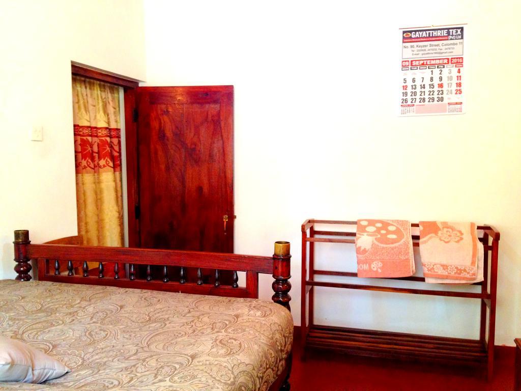 אלה Eeshani Guest Inn מראה חיצוני תמונה