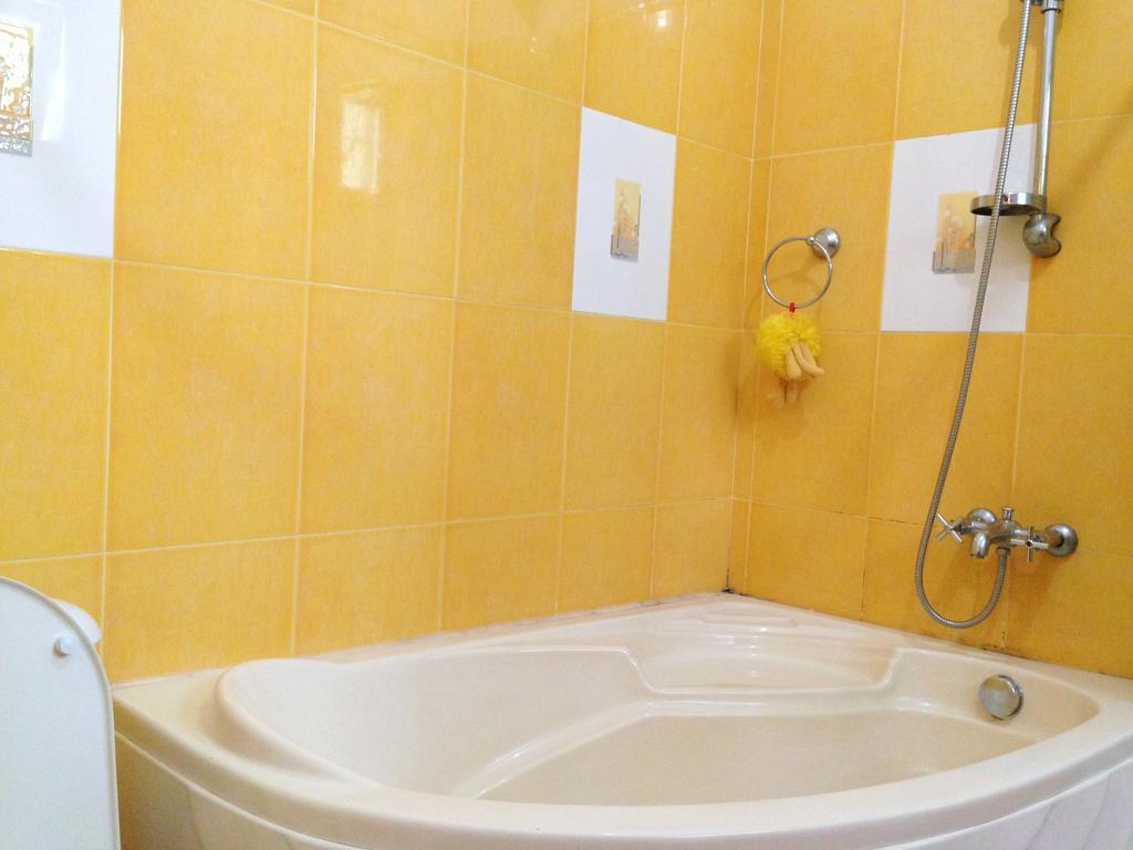 אלה Eeshani Guest Inn מראה חיצוני תמונה