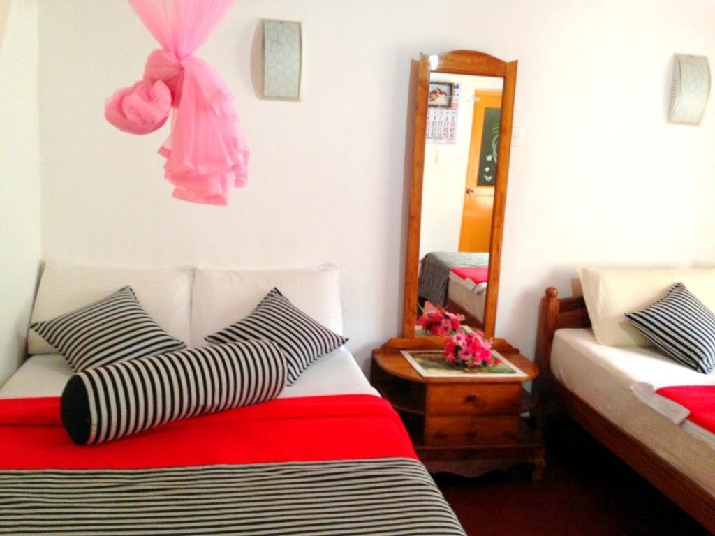 אלה Eeshani Guest Inn מראה חיצוני תמונה