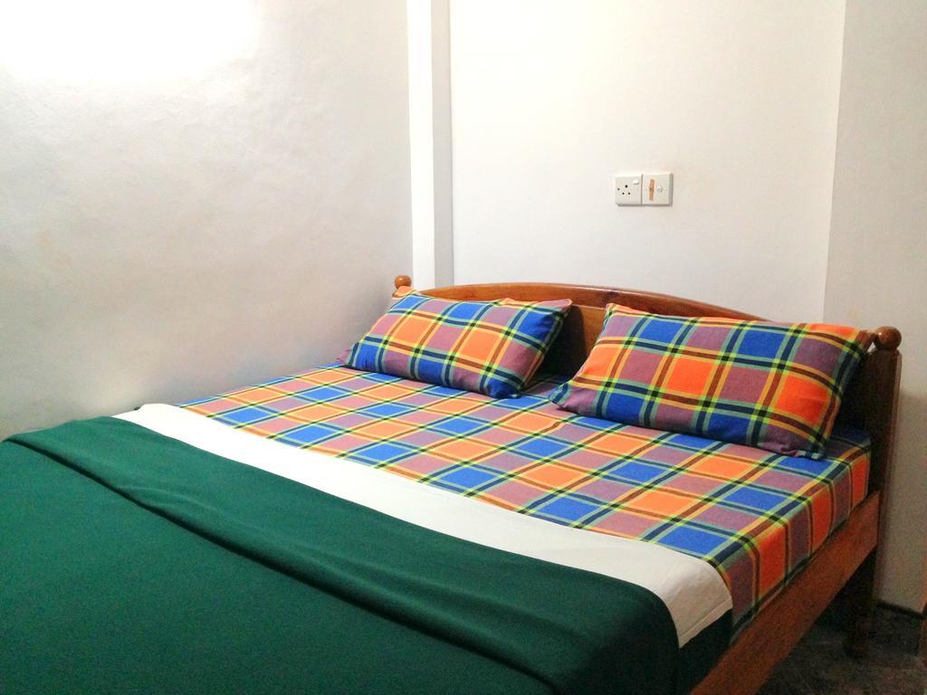 אלה Eeshani Guest Inn מראה חיצוני תמונה