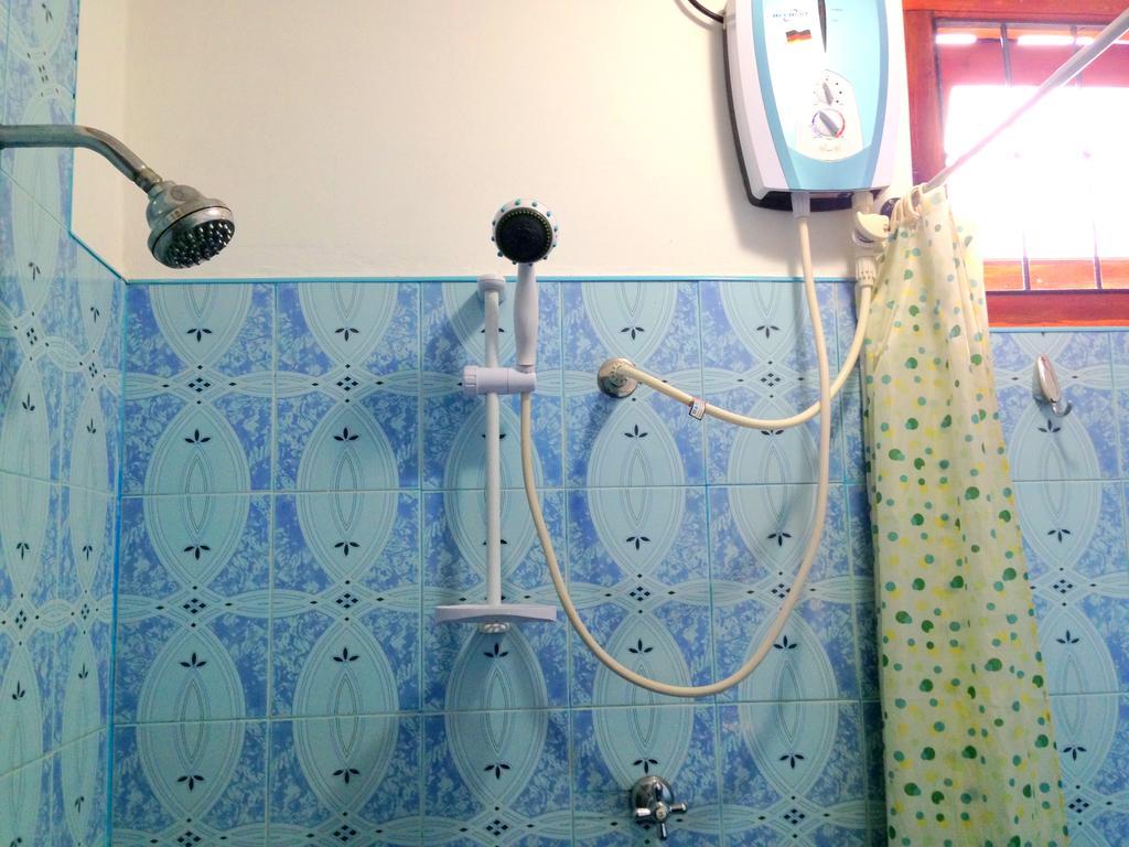 אלה Eeshani Guest Inn מראה חיצוני תמונה